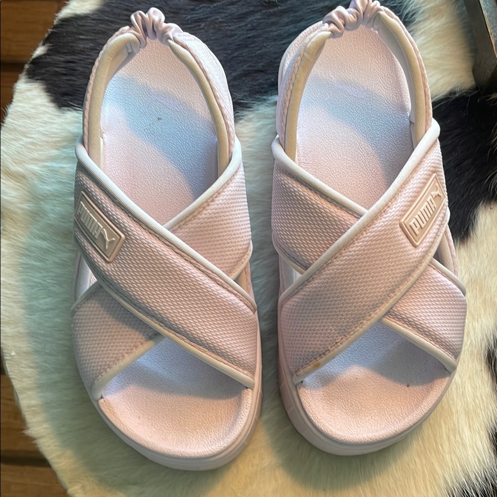 Puma Pink Sporty Sandals with Ergonomic Design